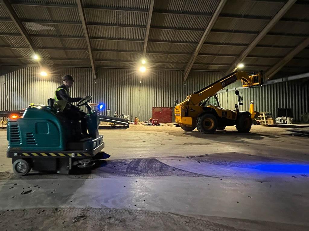 Factory warehouse floor sweeping machine
