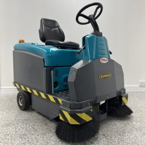 Rider 1201 Ride On Sweeper